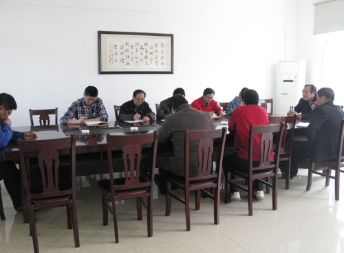 隨州億豐泵業(yè)就新產(chǎn)品的開發(fā)和質(zhì)量問題再次召開會(huì)議